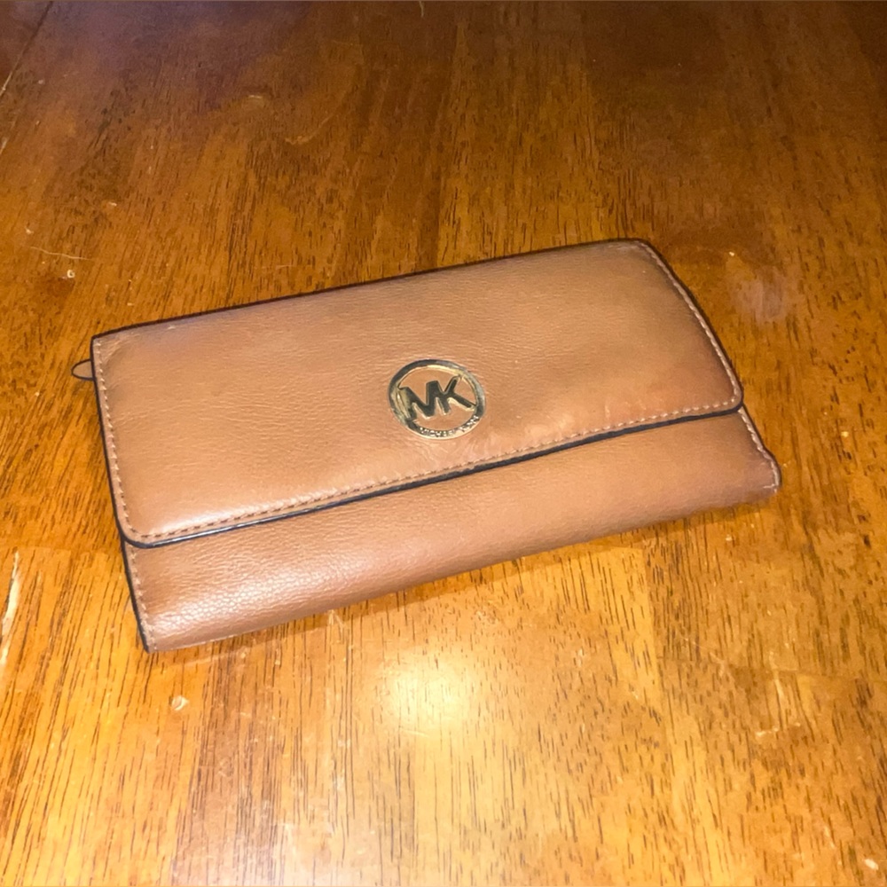 Micheal Kors Brown Leather Waller